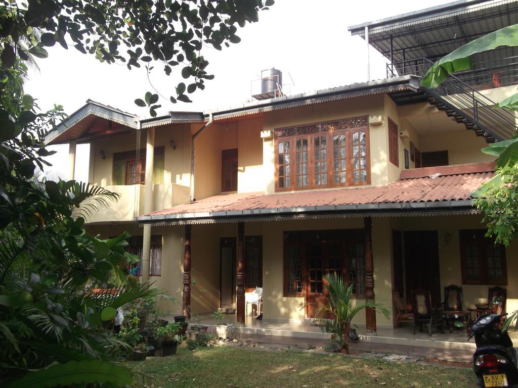 Serenity Villa Hikkaduwa Ngoại thất bức ảnh