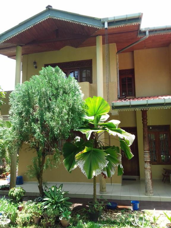 Serenity Villa Hikkaduwa Ngoại thất bức ảnh