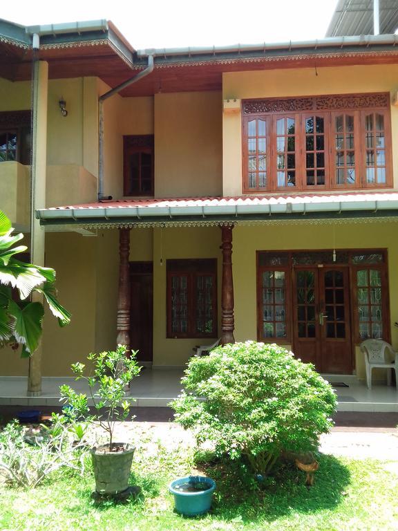 Serenity Villa Hikkaduwa Ngoại thất bức ảnh