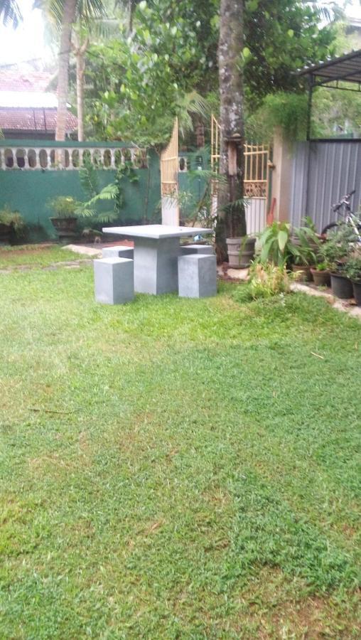 Serenity Villa Hikkaduwa Ngoại thất bức ảnh